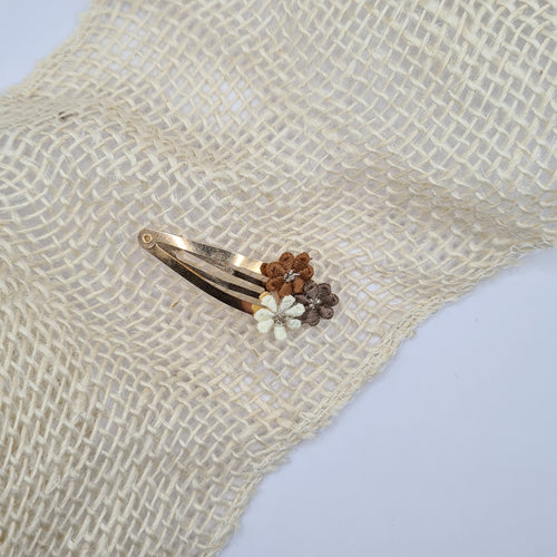 Haarclipje Beige trio Flower