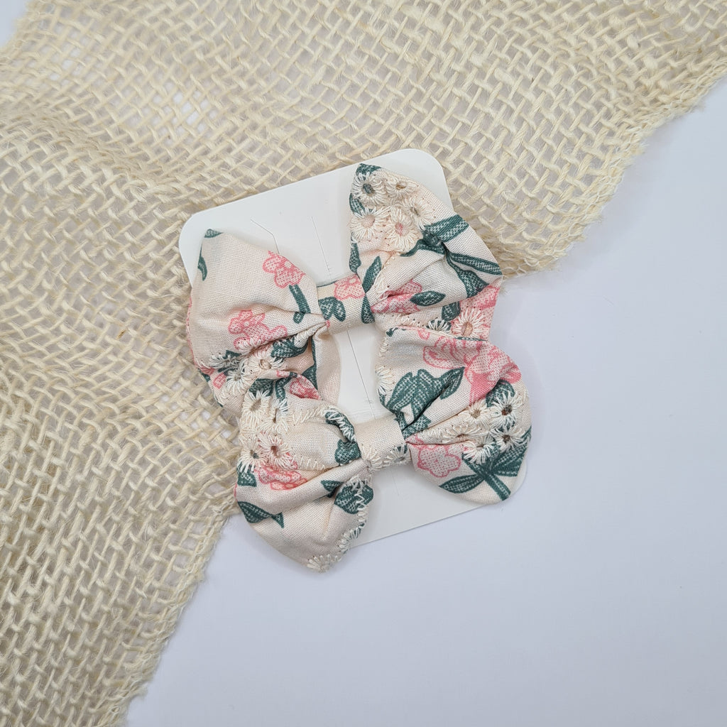 Haarclipje strik gebloemd creme roze groen