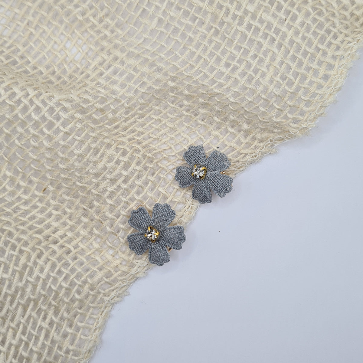 Mini 5 blad bloem haarclipje blauw met strass