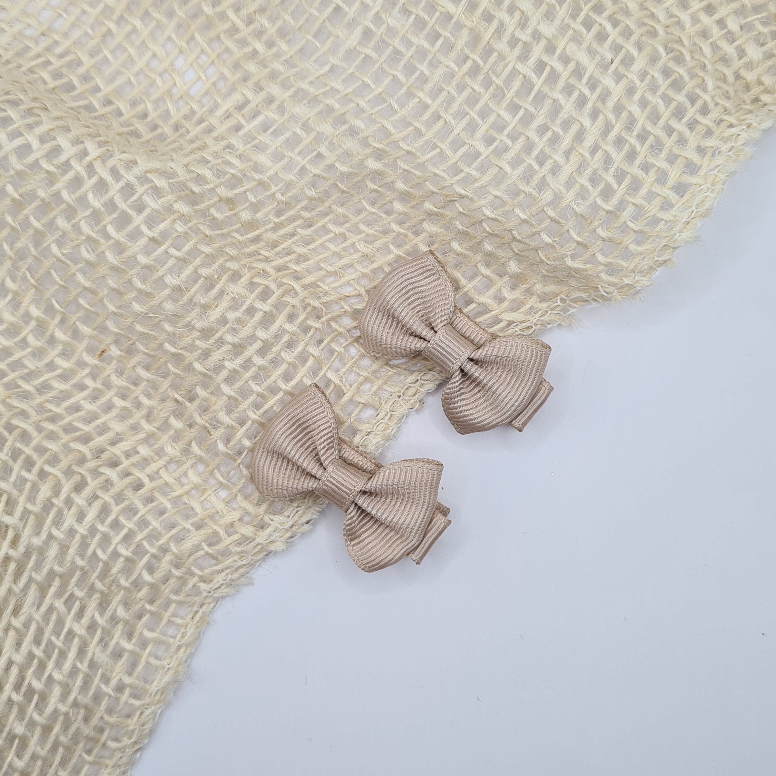 Midi haarclipje strikje classic licht beige