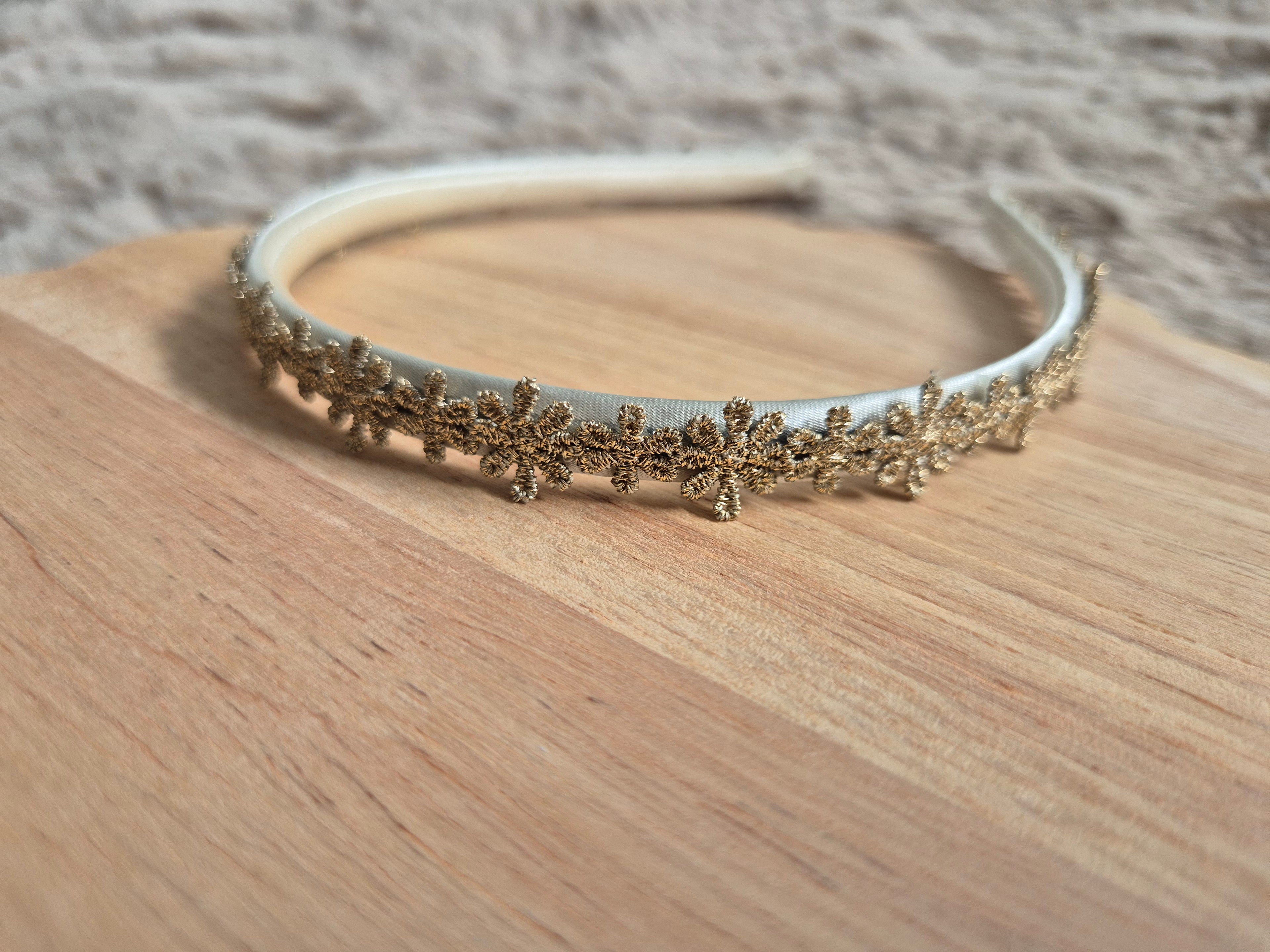 Diadeem Gold Flower