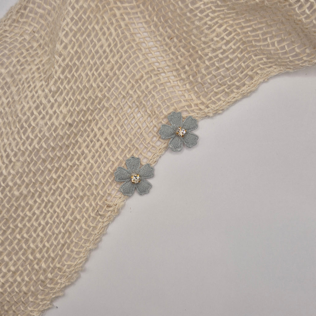 Mini 5 blad bloem haarclipje licht blauw met strass