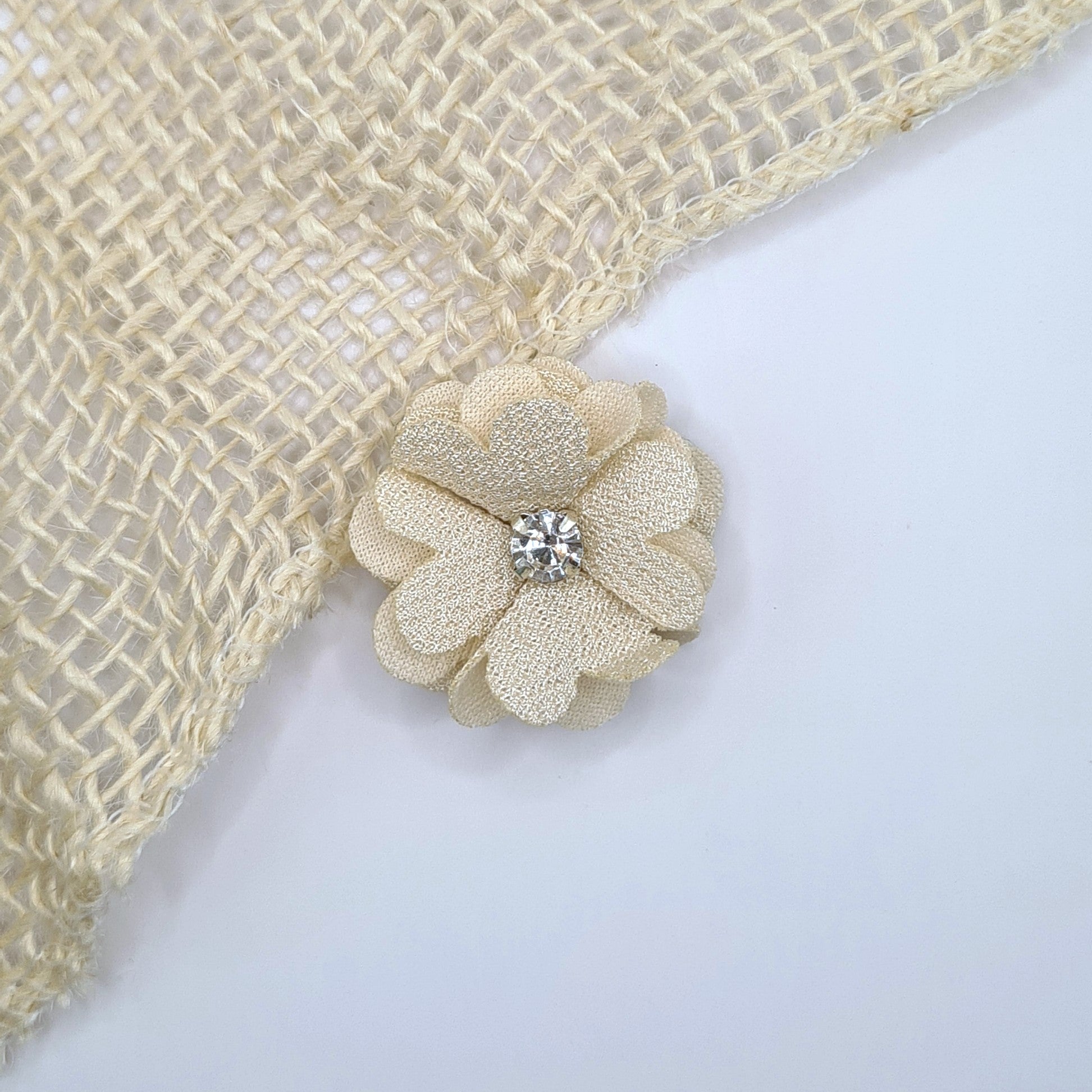 Antislip Haarspeldje sparkle flower creme