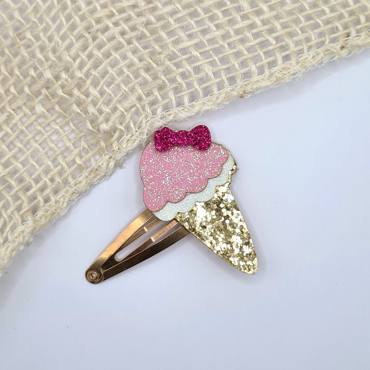 Haarclipje glitter ijsje goud