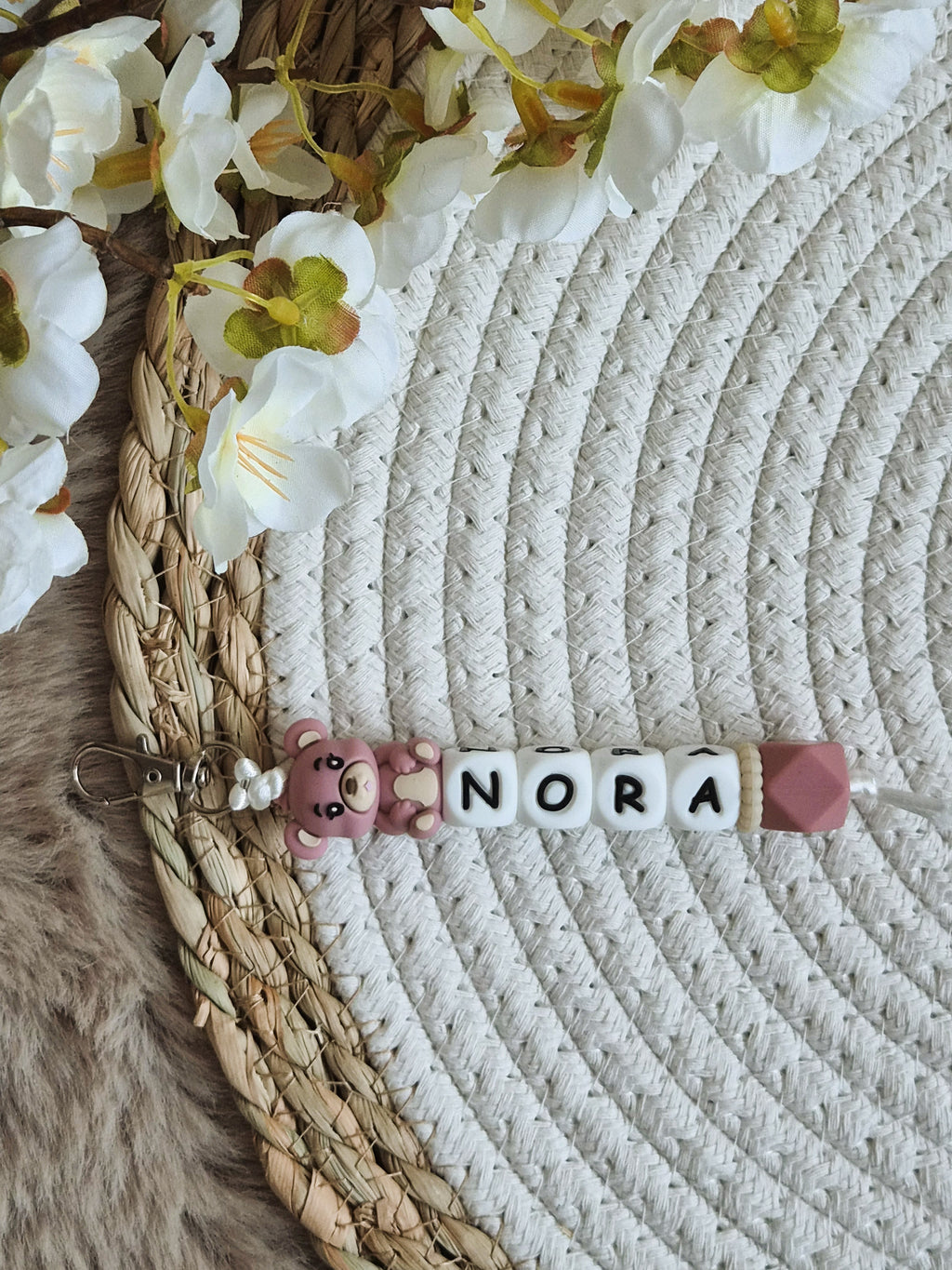 Sleutelhanger nora met roze beertje