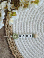 Sleutelhanger Noor met bloem groen