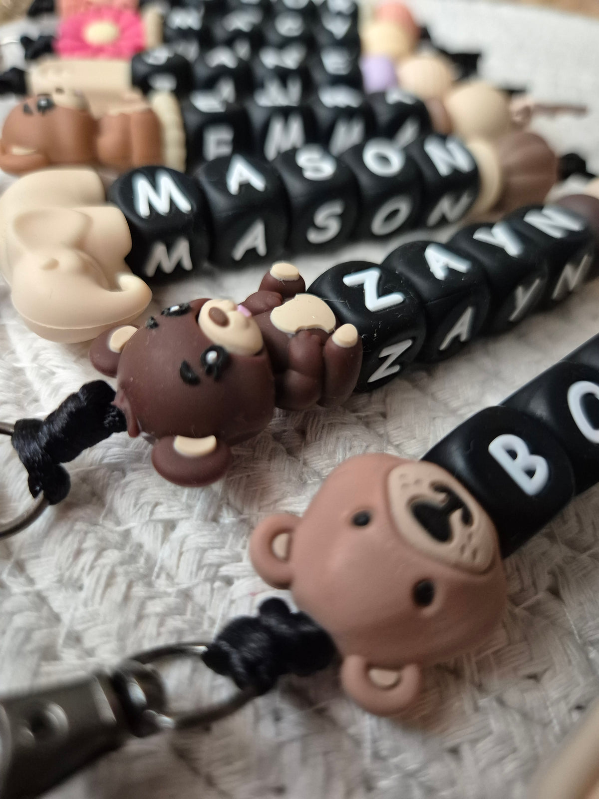 Sleutelhanger zayn beertje donkerbruin